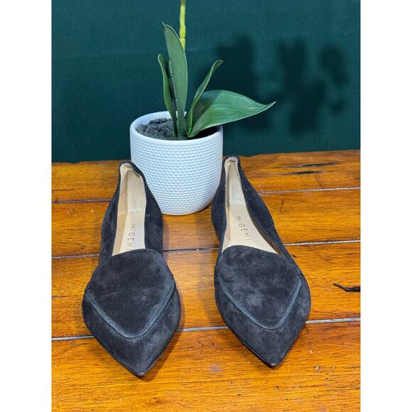 M. Gemi suede flats in good condtion size 38 euro - us 7.5 - Picture 1 of 5